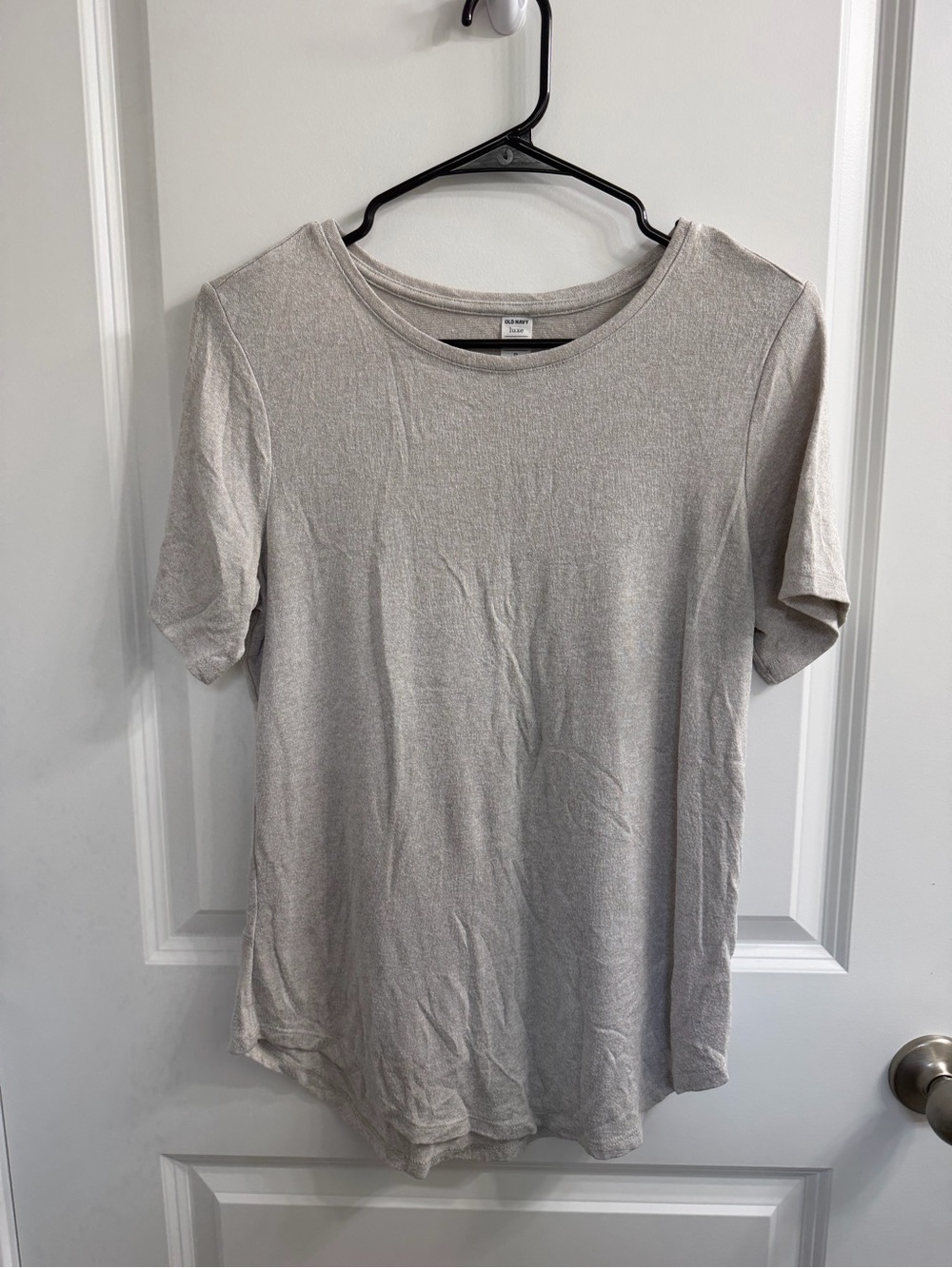 Old Navy Short Sleeve Luxe Crewneck Tee in Heather Taupe